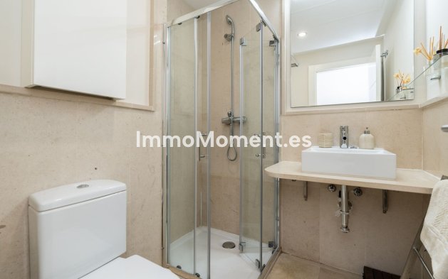 Resale - Apartment - Málaga - Benahavís