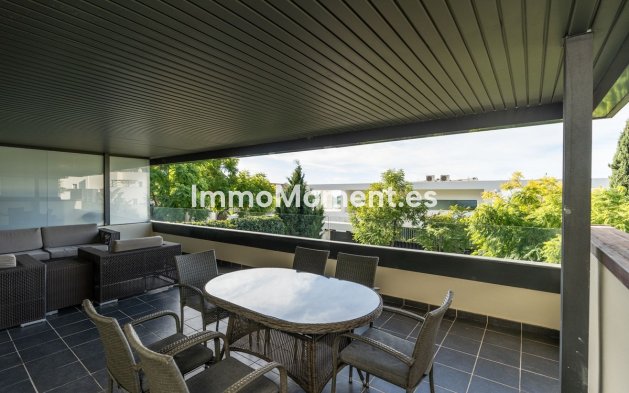 Resale - Apartment - Málaga - Benahavís