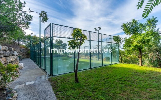 Resale - Apartment - Málaga - Benahavís