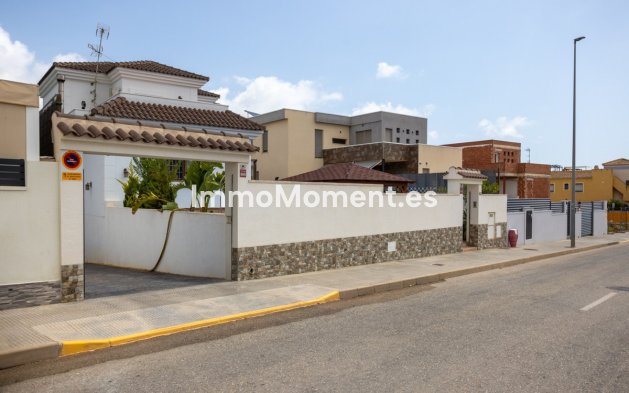 Resale - Villa - Los Montesinos - Los Montesinos Centro