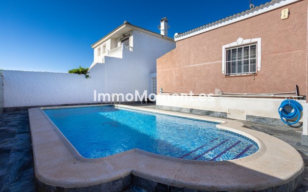 Wiederverkauf - Villa - Torrevieja - Torrevieja Centro