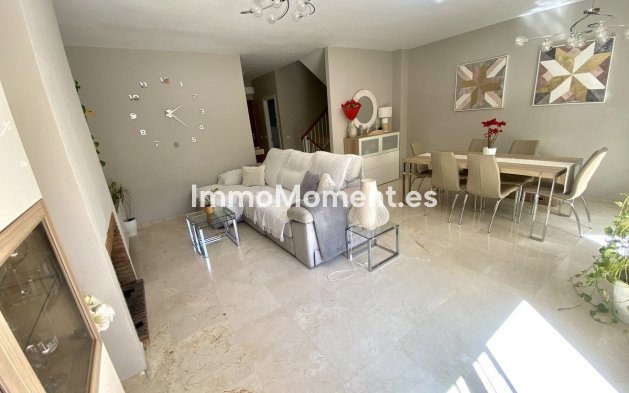 Revente - Maison mitoyenne - Estepona  - Estepona Centro