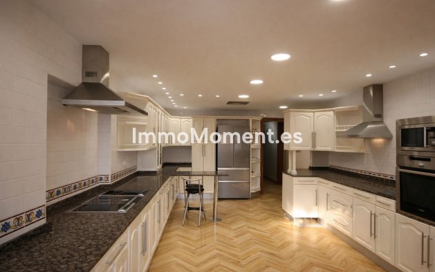 Revente - Villa - Marbella - Puerto Banús