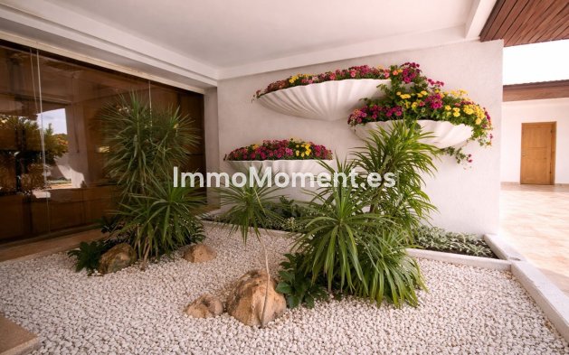 Revente - Villa - Marbella - Puerto Banús