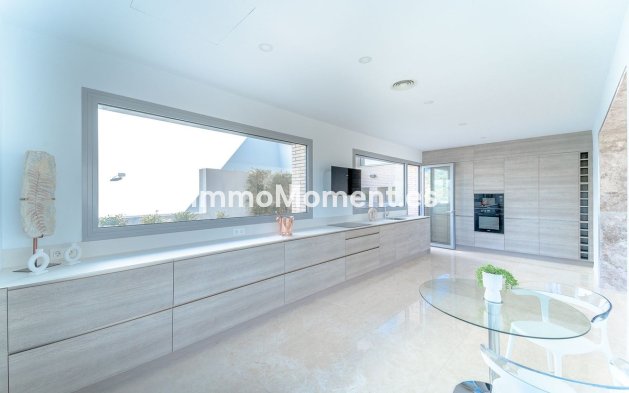 Wiederverkauf - Villa - Benahavís - Los Arqueros