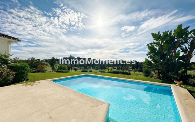 Resale - Detached villa - Estepona - New Golden Mile