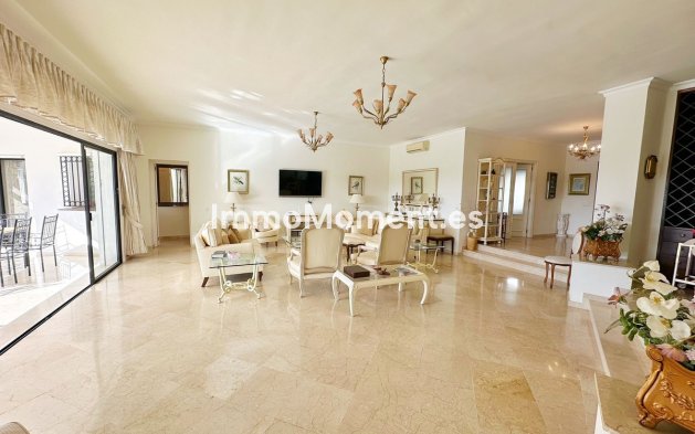 Resale - Detached villa - Estepona - New Golden Mile