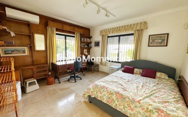 Resale - Detached villa - Estepona - New Golden Mile
