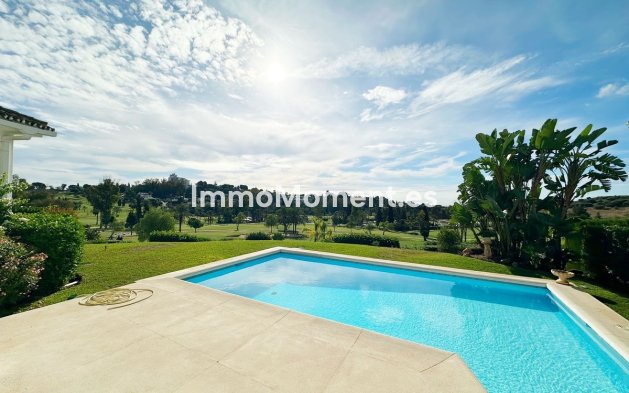 Resale - Detached villa - Estepona - New Golden Mile