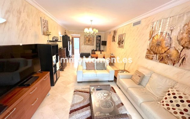 Wiederverkauf - Wohnung - Estepona  - Costalita