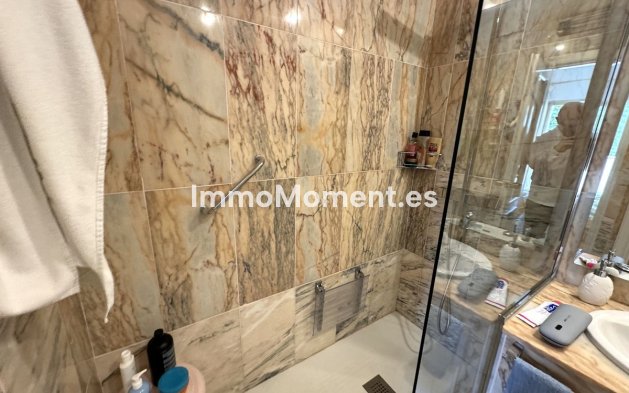 Wiederverkauf - Wohnung - Marbella - Nueva Andalucía