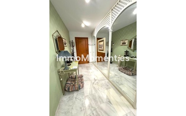 Wiederverkauf - Wohnung - Marbella - Nueva Andalucía