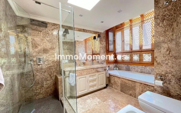 Wiederverkauf - Villa - Estepona  - Costalita