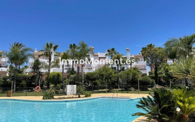 Wiederverkauf - Villa - Estepona  - Costalita