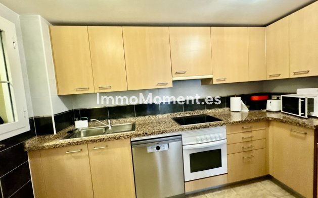 Wiederverkauf - Wohnung - Estepona  - Estepona Centro