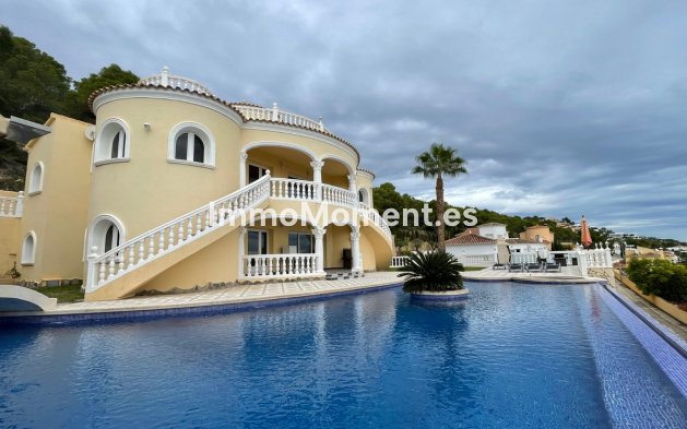 Resale - Villa - Calpe - Calpe Centro