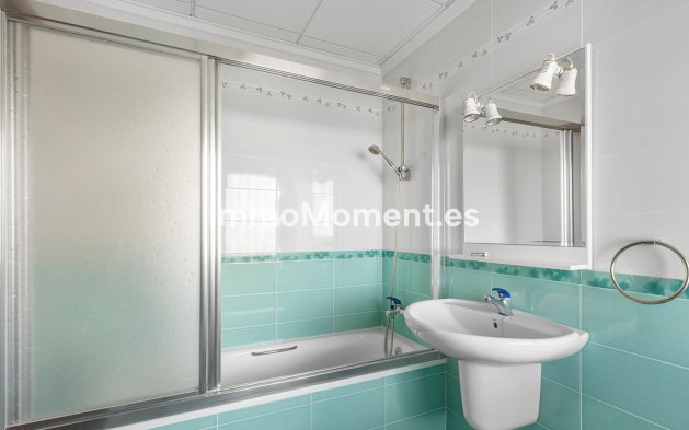 Wiederverkauf - Villa - Orihuela - Orihuela Costa