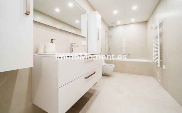 Reventa - Apartamento - Marbella - Aloha