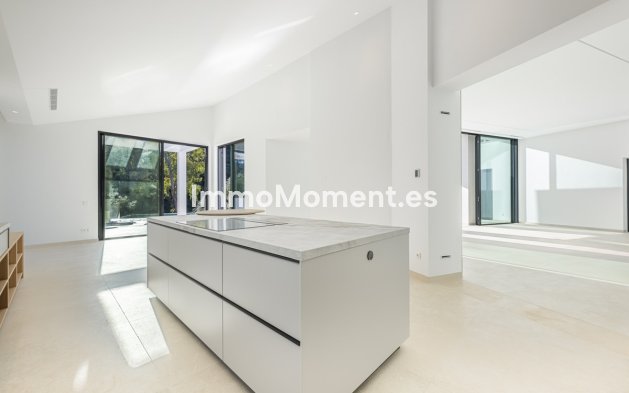 Resale - Villa - Sotogrande - Sotogrande Alto