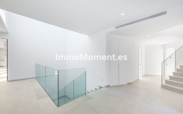 Resale - Villa - Sotogrande - Sotogrande Alto