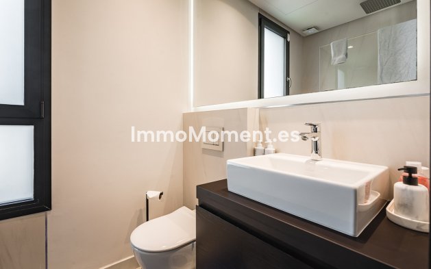 Revente - Villa - Marbella - Nueva Andalucía