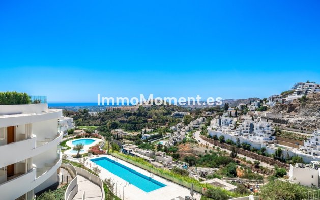 Resale - Apartment - Benahavís - Benahavís Centro