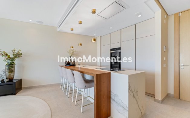 Resale - Apartment - Benahavís - Benahavís Centro