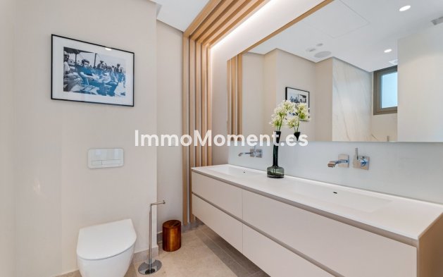 Resale - Apartment - Benahavís - Benahavís Centro