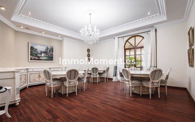 Wiederverkauf - Villa - Marbella - The Golden Mile