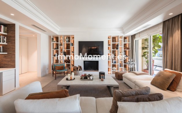 Revente - Appartement - Marbella - Nueva Andalucía