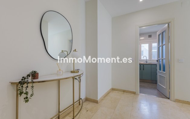 Wiederverkauf - Wohnung - Málaga - Centro Histórico