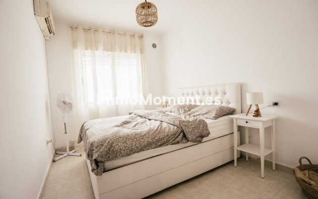 Resale - Villa - Orihuela - Villamartin