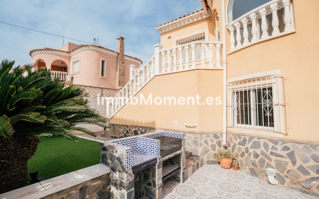 Resale - Villa - Orihuela - Villamartin