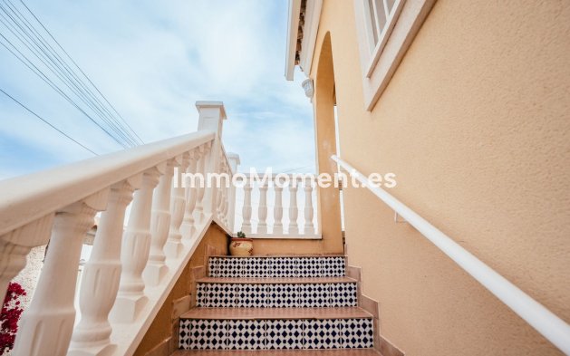 Resale - Villa - Orihuela - Villamartin