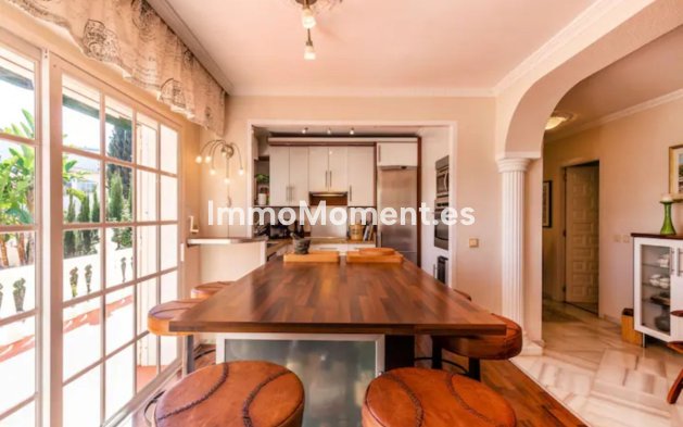 Revente - Villa - Marbella - Nueva Andalucía