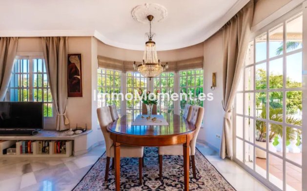 Revente - Villa - Marbella - Nueva Andalucía