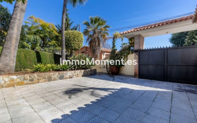 Revente - Villa - Marbella - Nueva Andalucía