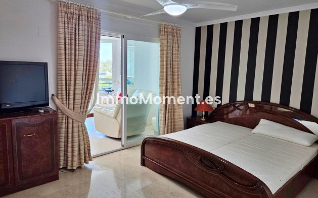 Wiederverkauf - Wohnung - Marbella - Puerto Banús