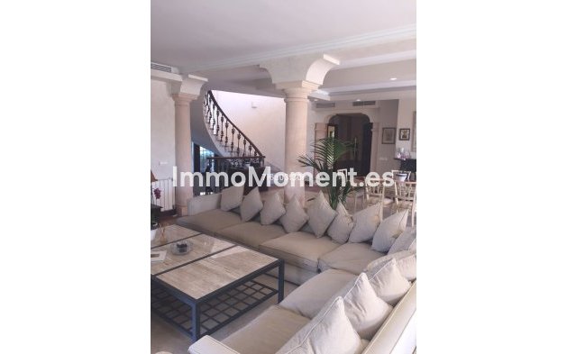 Resale - Villa - Marbella - Nueva Andalucía