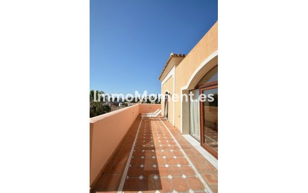 Resale - Villa - Marbella - Nueva Andalucía