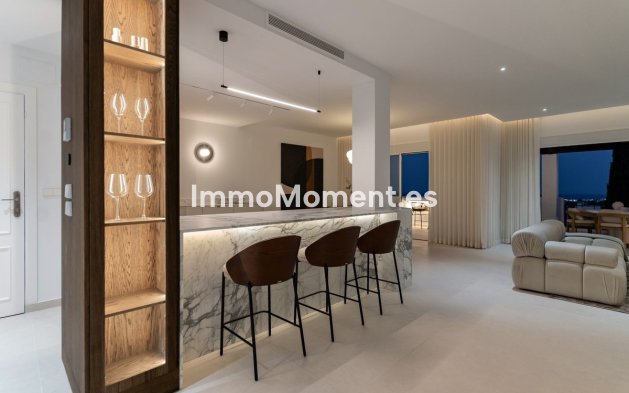 Wiederverkauf - Wohnung - Marbella - Nueva Andalucía