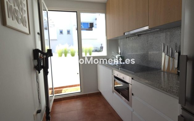 Wiederverkauf - Wohnung - Estepona  - Valle Romano