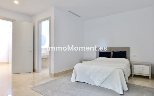 Wiederverkauf - Villa - Benahavís - Los Arqueros