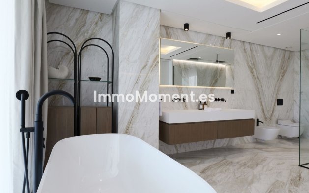 Resale - Villa - Benahavís - Benahavís Centro