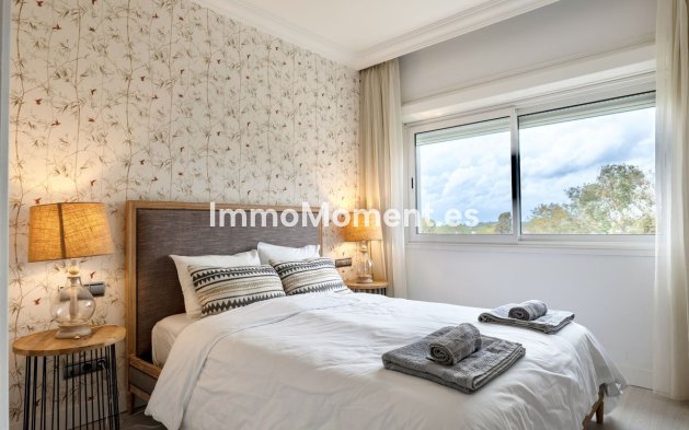 Resale - Apartment - Marbella - Puerto Banús