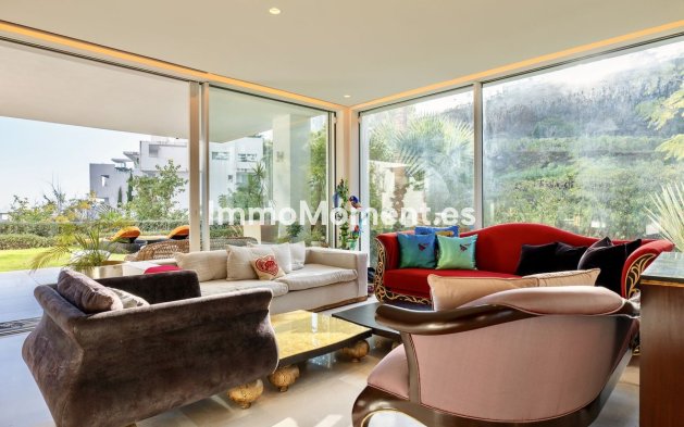 Wiederverkauf - Wohnung -   Inländisch - Ojén