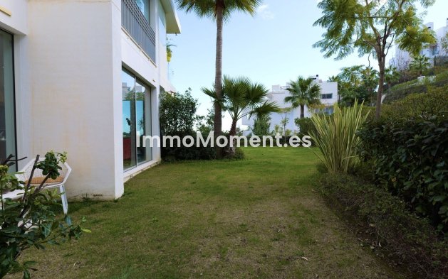 Wiederverkauf - Wohnung -   Inländisch - Ojén