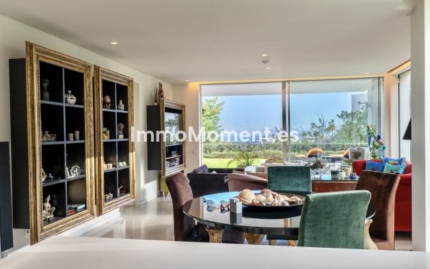 Wiederverkauf - Wohnung -   Inländisch - Ojén