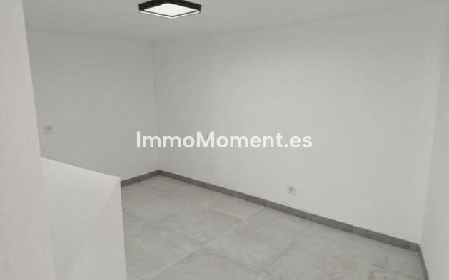 Wiederverkauf - Wohnung -   Inländisch - Alhaurín el Grande Centro