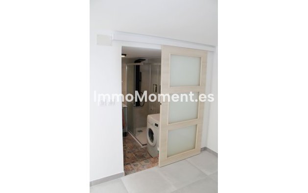 Wiederverkauf - Wohnung -   Inländisch - Alhaurín el Grande Centro